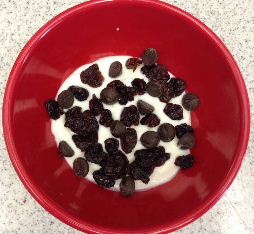 A winning combo: vanilla yogurt with dark chocolate chips & dried cherries