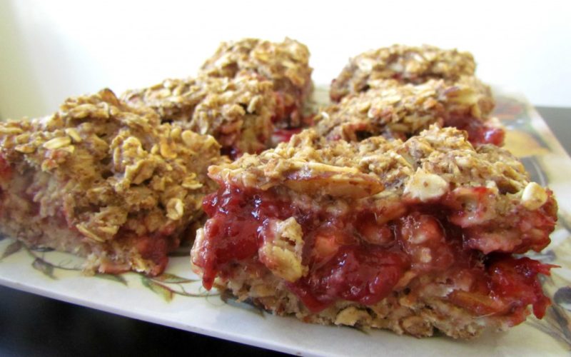 Strawberry Almond Oatmeal Bars