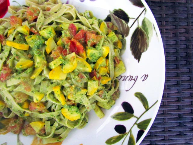 Arugula Pesto Linguine with Tomato & Zucchini