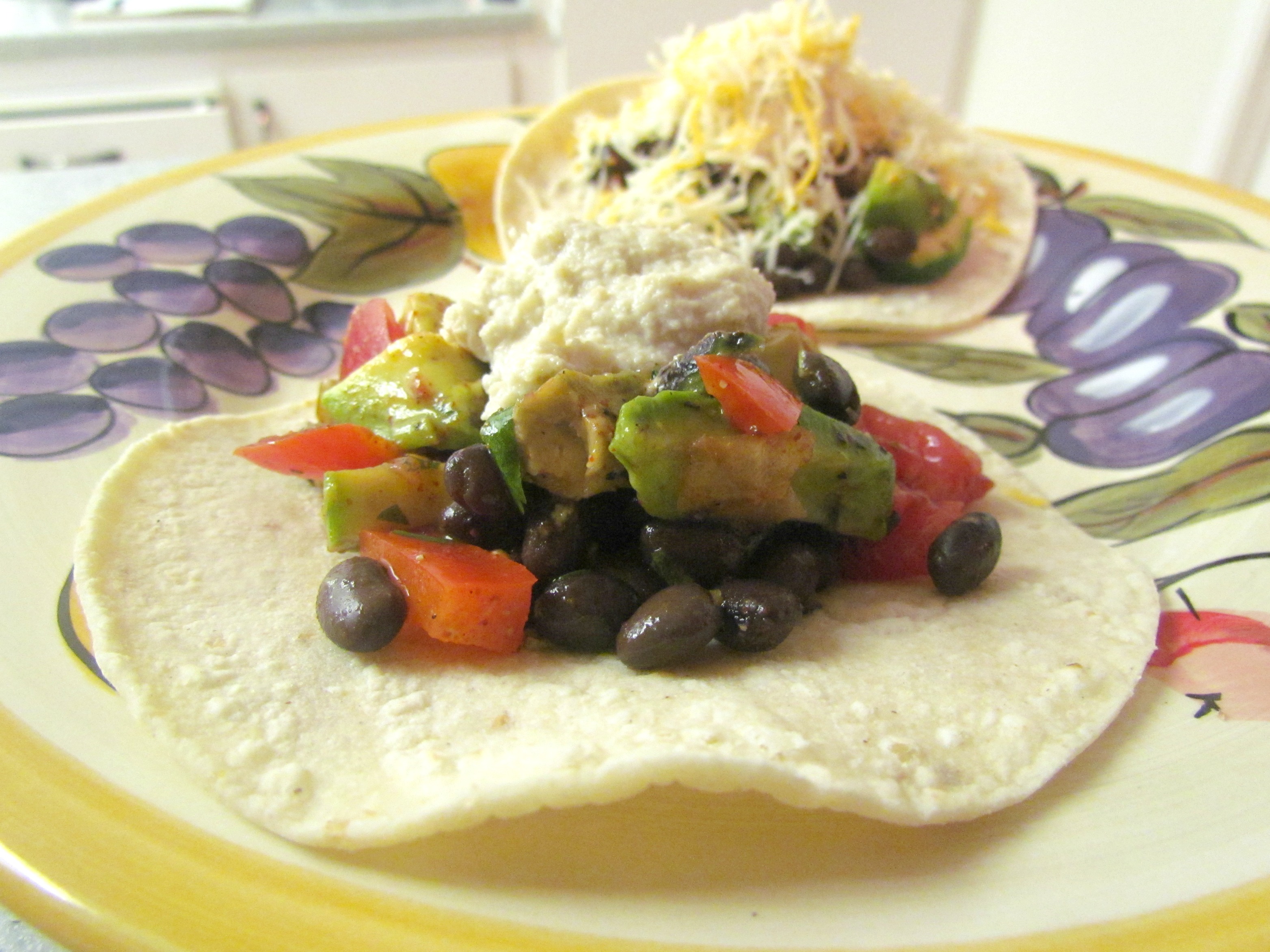 Meatless Monday Recipe Idea: Black Bean Veggie Tacos with Cashew Cream [Gluten Free]