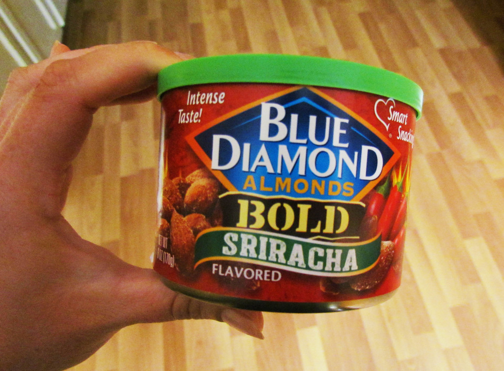 Blue Diamond bold sriracha almonds