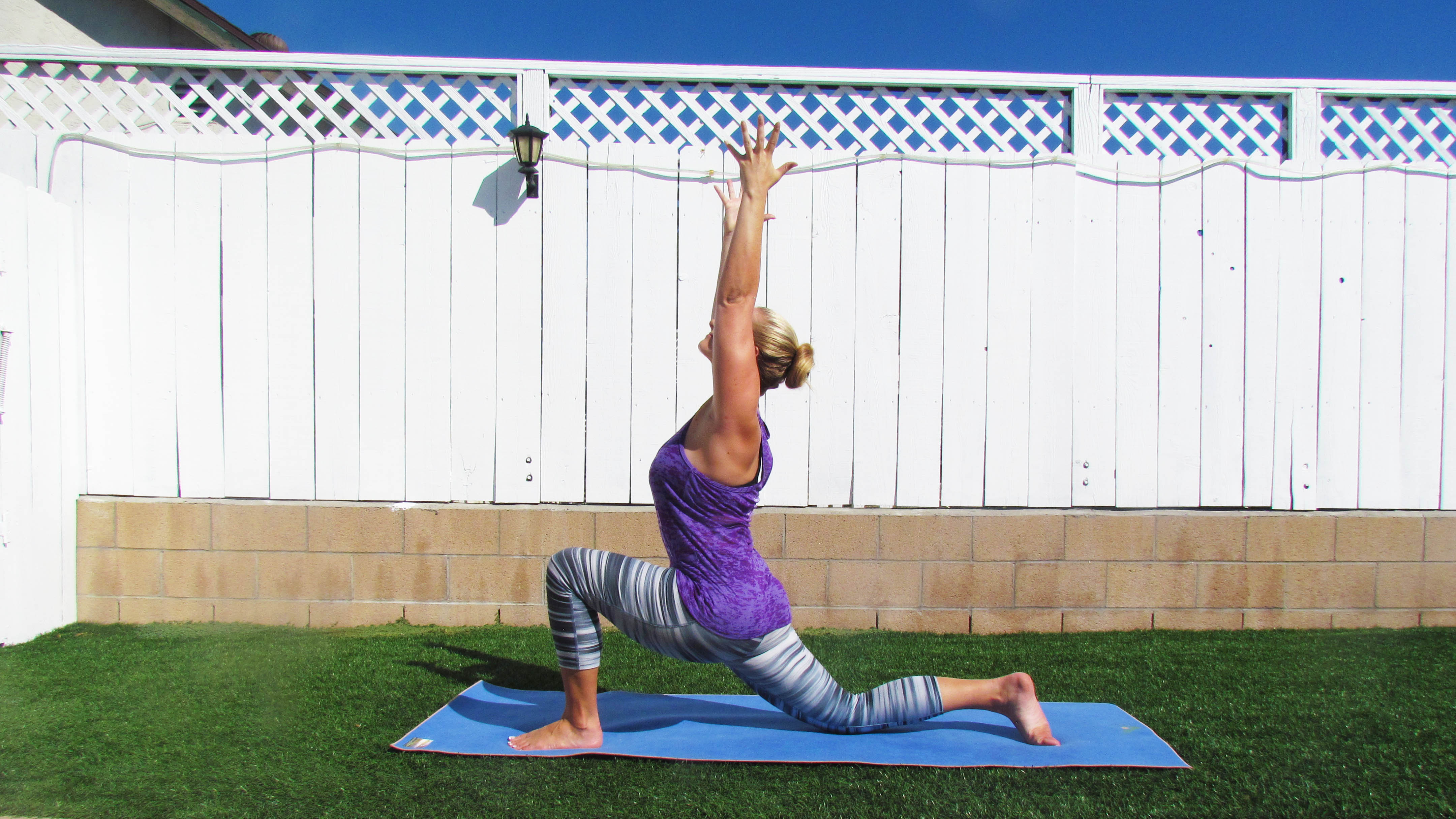 Aurorae Yoga Mat Towel Review & Giveaway!