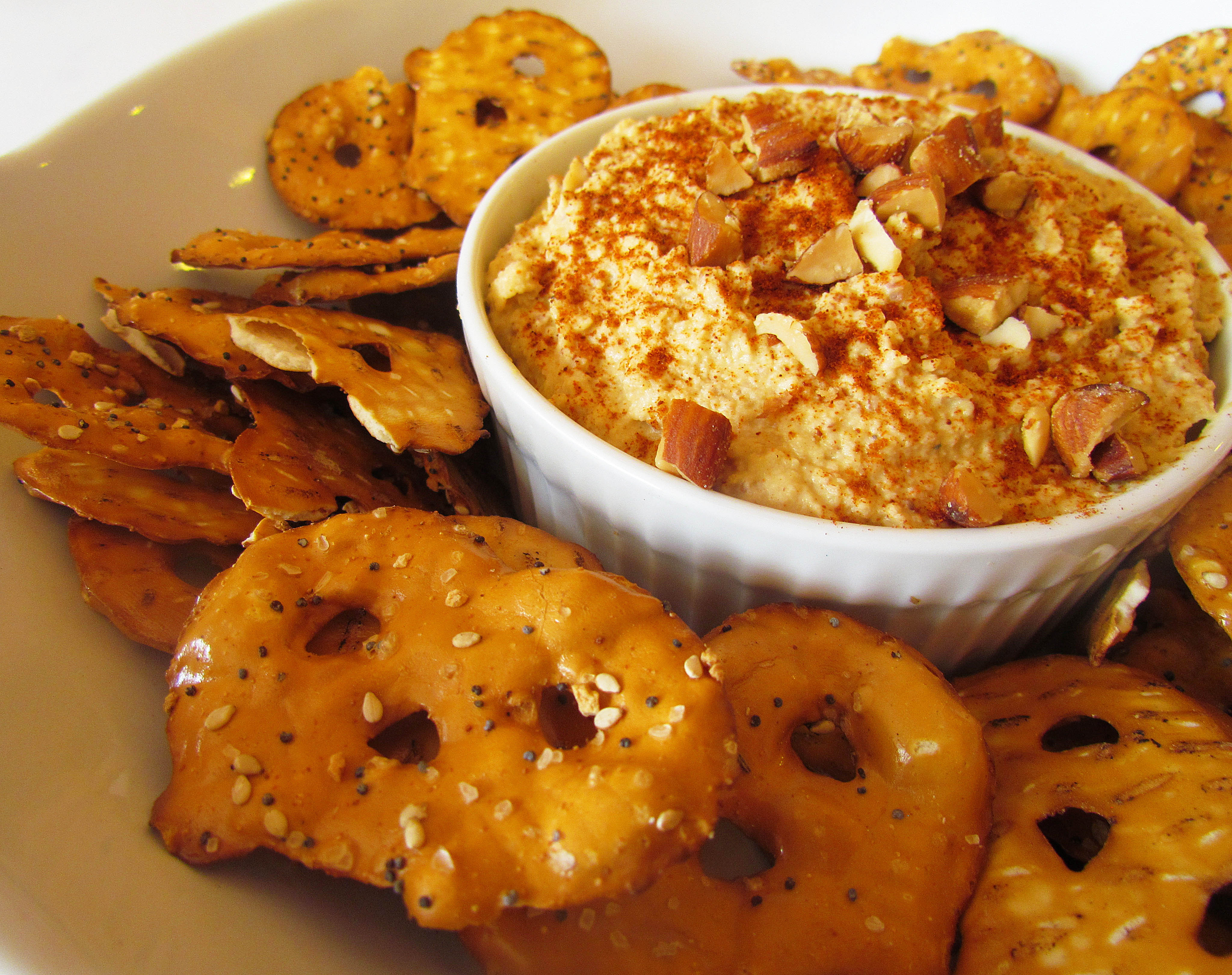 smoky almond hummus-2