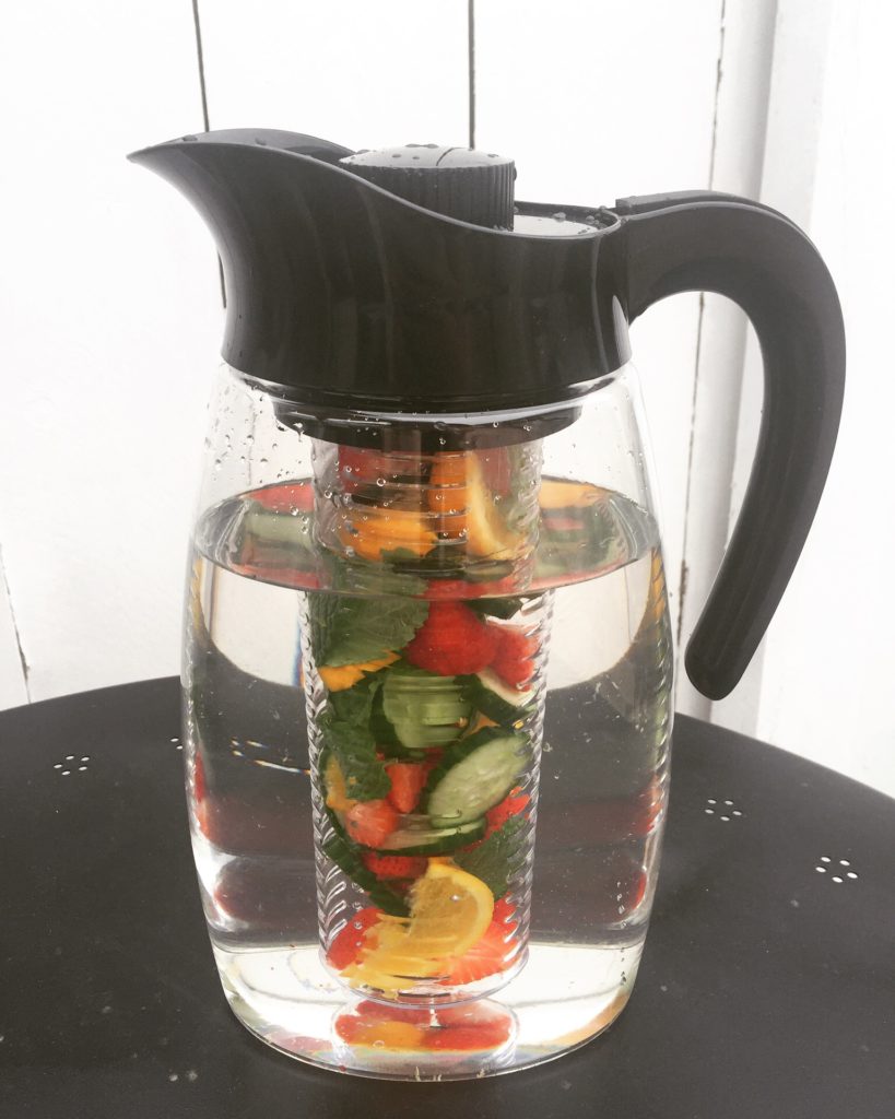 water infuser pitcher