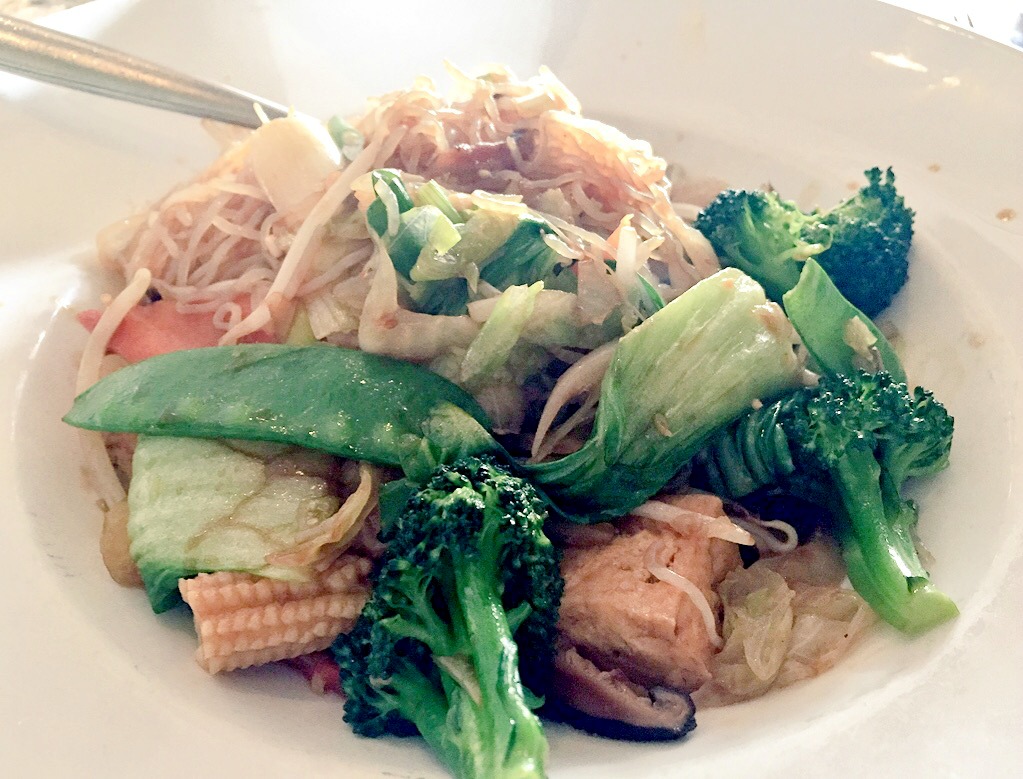 Del Mar Rendezvous-tofu & veggie noodles