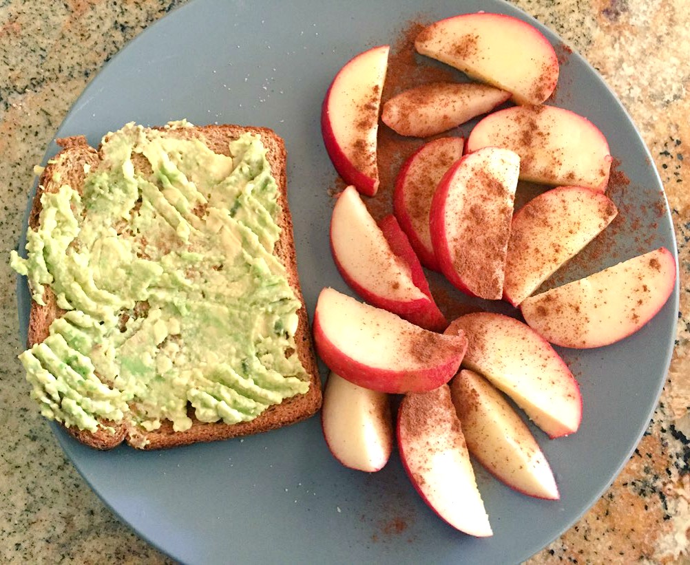 avo toast with apple