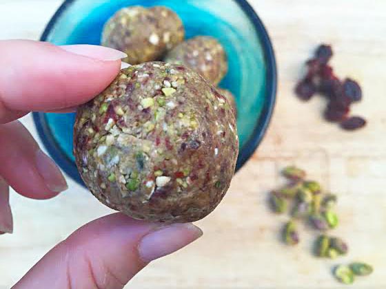 cherry pistachio balls-3