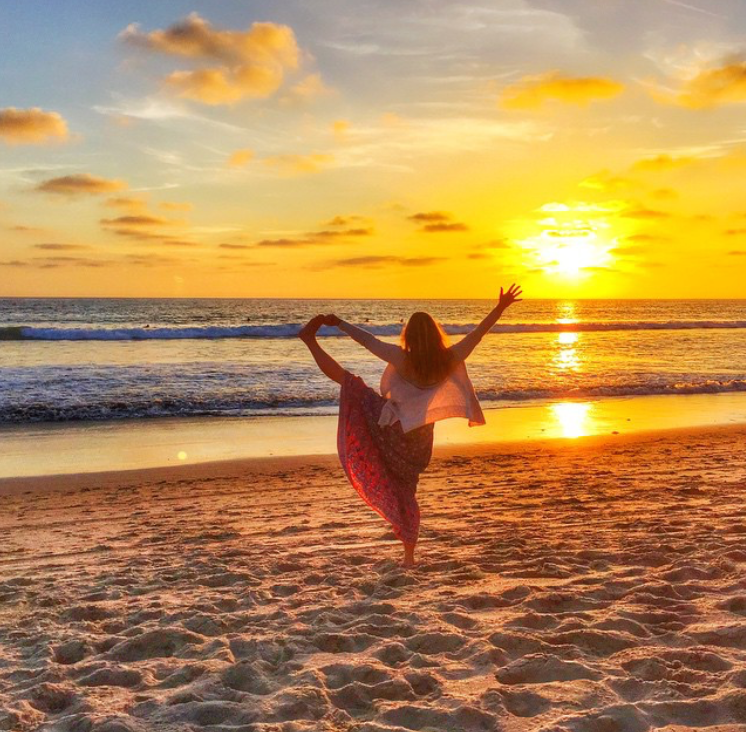 hand-to-big-toe-pose-beach