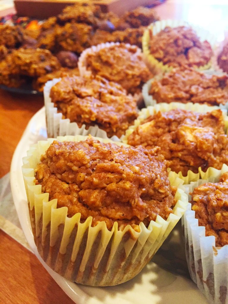 pumpkin-apple-banana-muffins