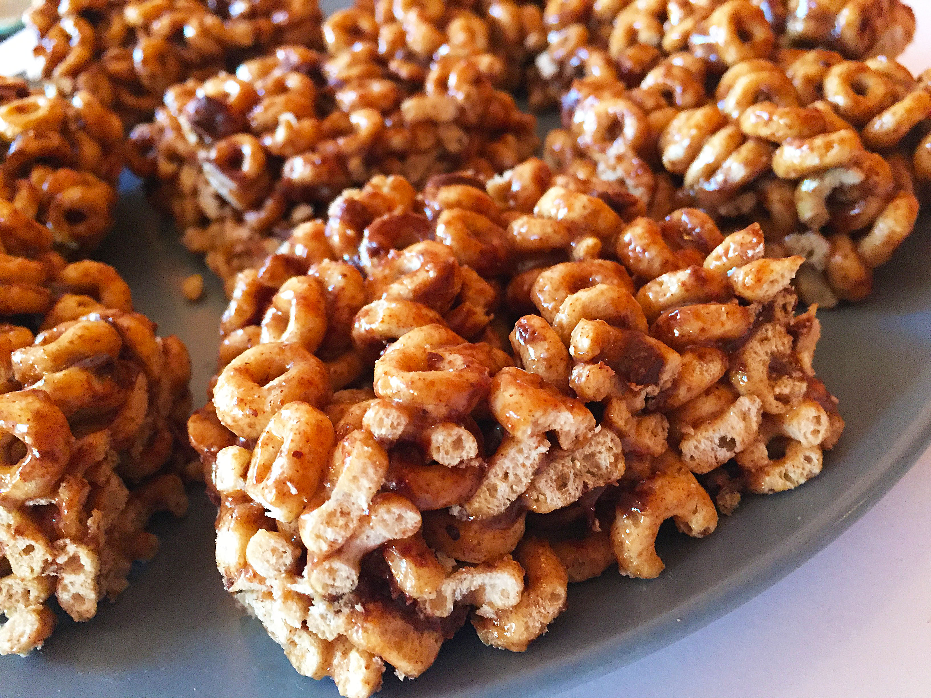 chocolate-pumpkin-cereal-bars-3