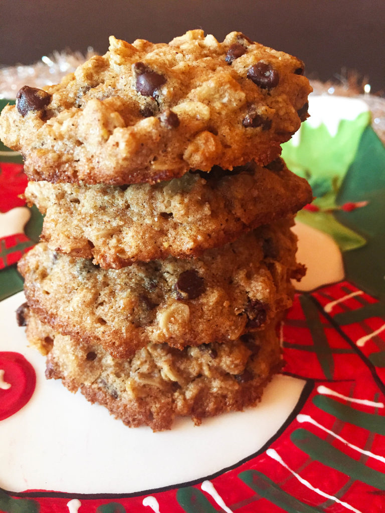 chocolate-chip-oatmeal-cookies-1