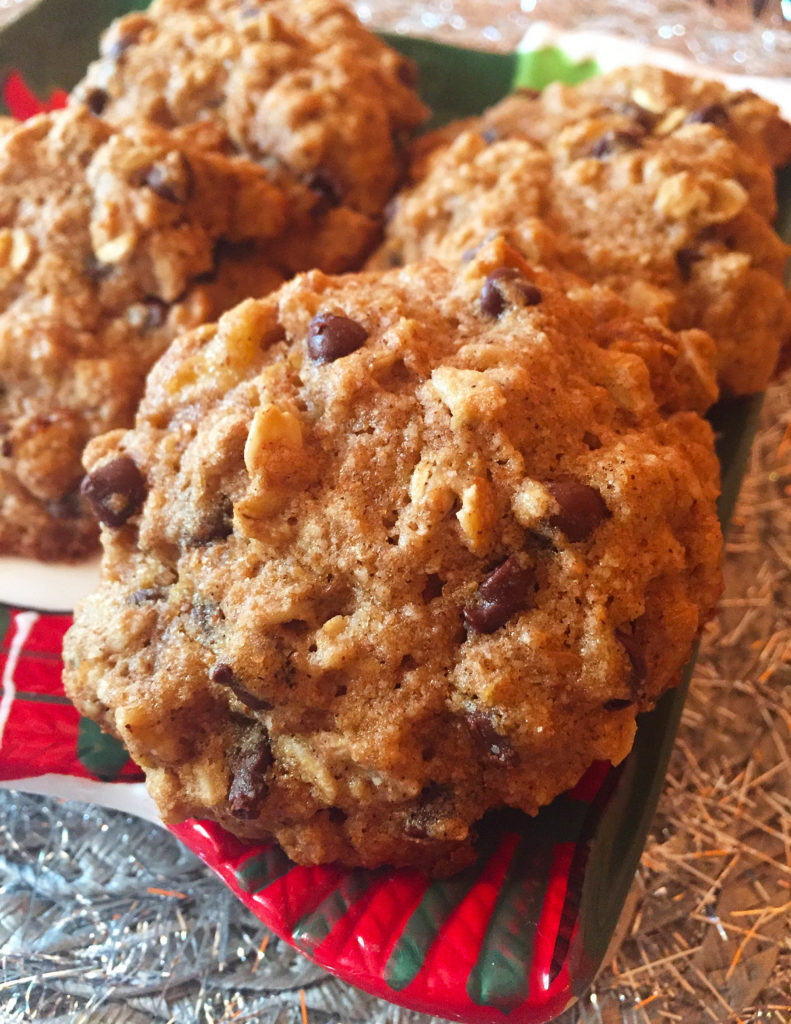 chocolate-chip-oatmeal-cookies-2