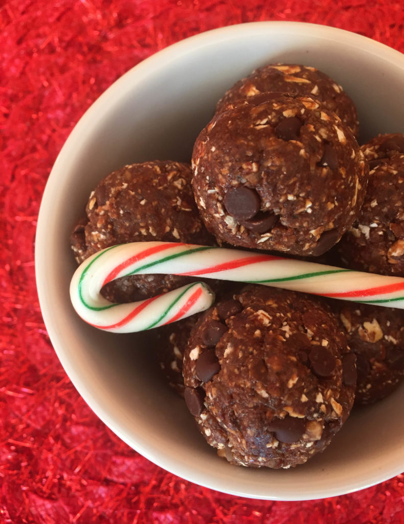 chocolate-peppermint-snacks-bites-7