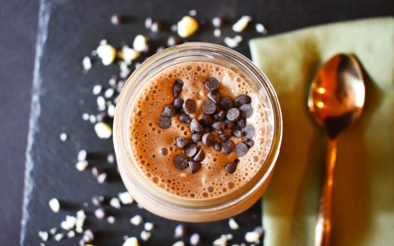 7 Nutrient-Packed Juice & Smoothie Recipes to Start Your Days Right