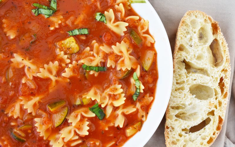 Easy Tomato, Pasta & Zucchini Soup {vegan}