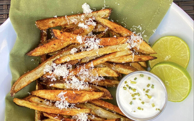 Baked Crispy Truffle Fries with Lime Greek Yogurt Dipping Sauce