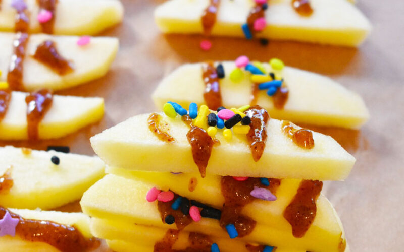 5-Ingredient Healthy Caramel Apple Slices