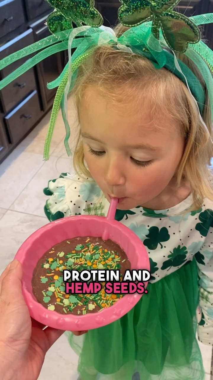 I’ve been meaning to share another what-we-eat-in-a-day post ever since the food police came for me last time & called me a know-it-all about my own diet 😆 Every day looks different, but here’s a look at how my 4-year old and I fuel our active lifestyle! 

As you can see, I eat largely vegan and my daughter is more of a dairy eater. We focus on the 80:20 rule where the vast majority of our eats are nutritious sources of fuel, with treats mixed in in moderation because we’re foodies! 😋

#healthyfoodies #whatieatinaday #plantbased #vegetarians #healthyeating #wellnesswarrior #eatrealfood #eatyourveggies #momsofinstagram #4yearsold #healthyhabits #meatlessmeals