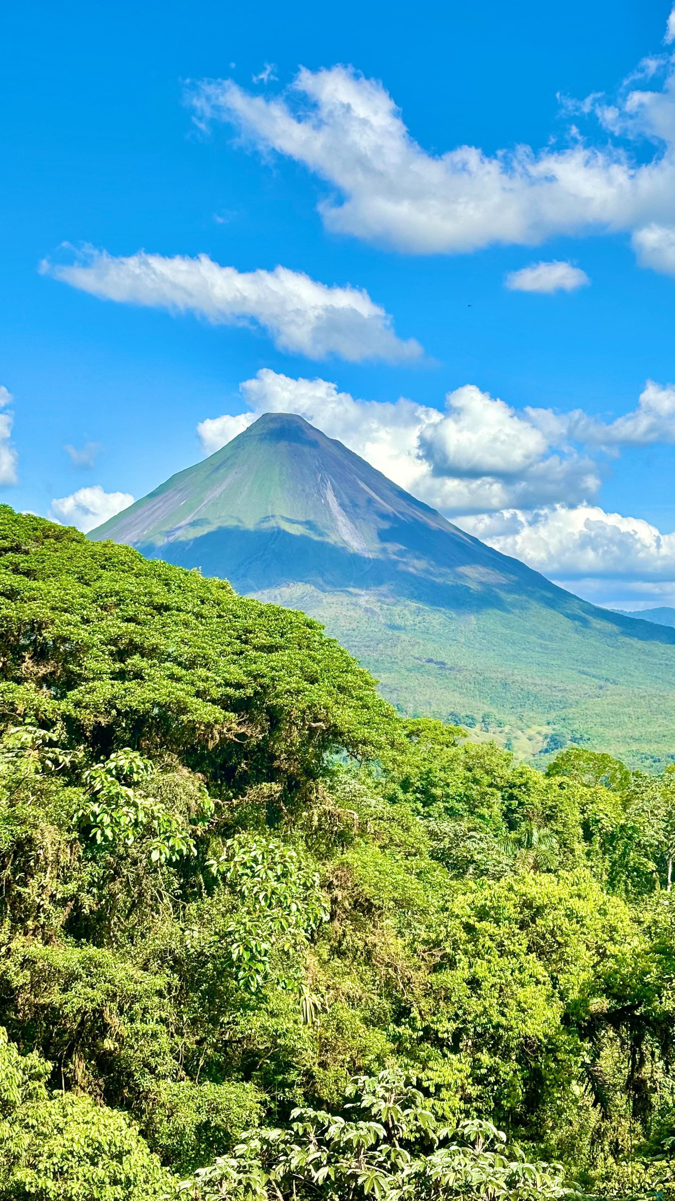 The view of Arenal Volcano from Mistico Arenal Hanging Bridges Park in La Fortuna, Costa Rica 📍🌎

Fun fact: Arenal Volcano was active from 1968-2010! It’s Costa Rica’s youngest and most active volcano 🌋

#travelgram #costarica #volcano #myview #familytravel #mytinyatlas #wanderlust #outdoorliving #hike #vacationviews #exploremore