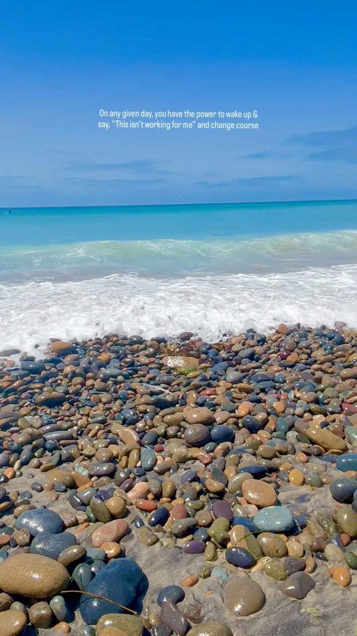 A major cheat code to life is knowing that if we don’t like something, we have the power to change it ✨

#happiness #lifemotto #waves #vitaminsea #mindset